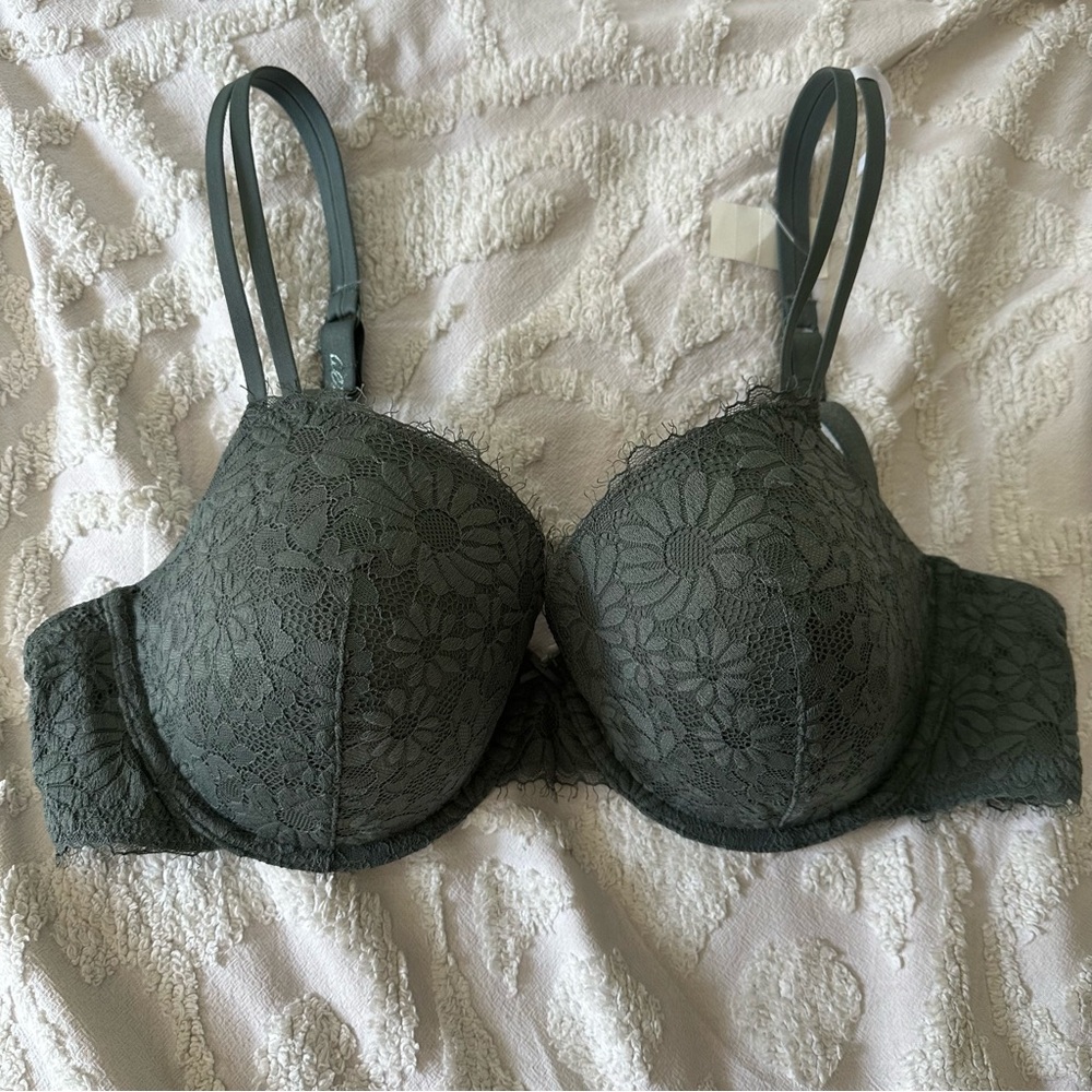 Green Lace Aerie Bra - Demi